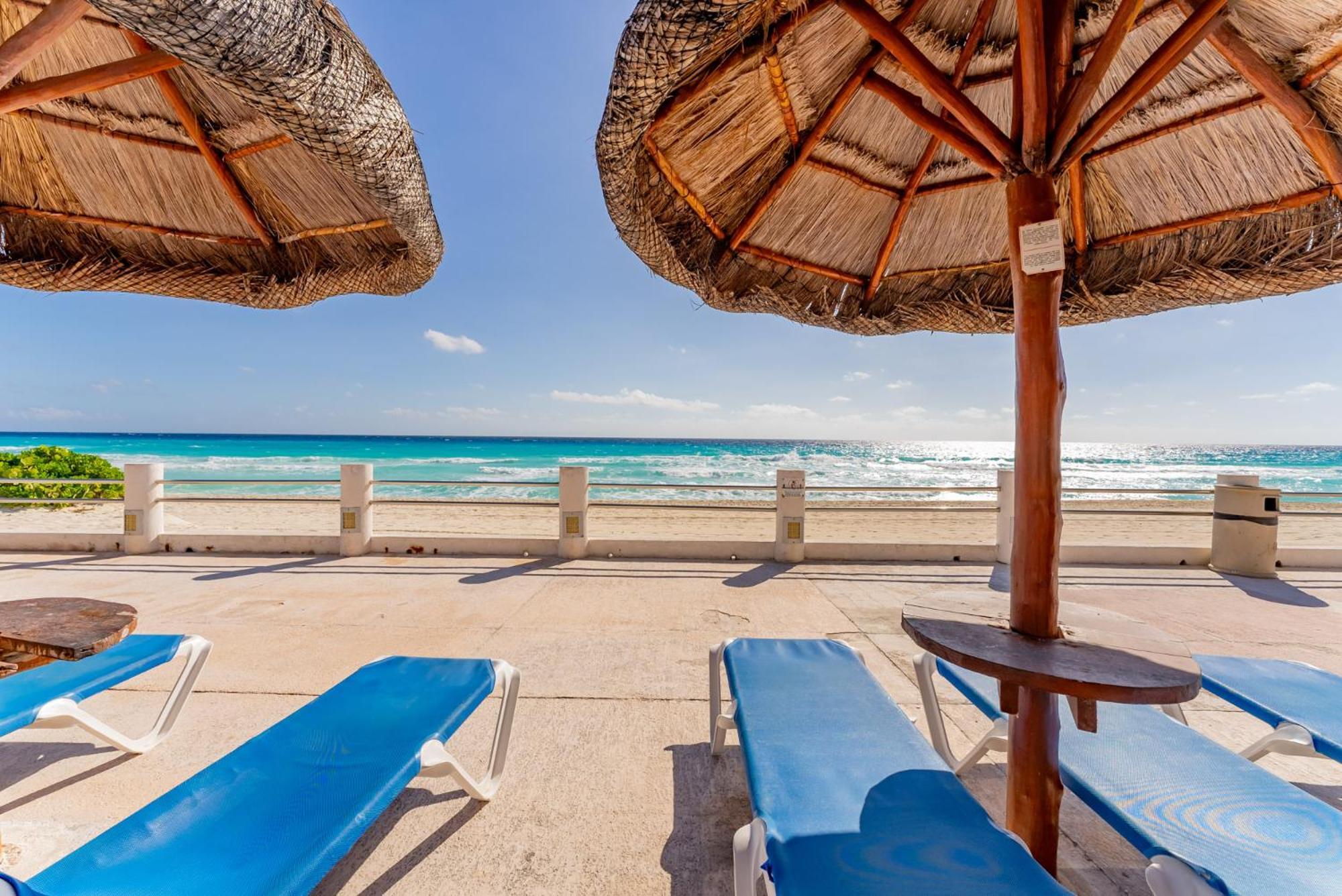 Sparkling Ocean View In Cancun Exterior photo