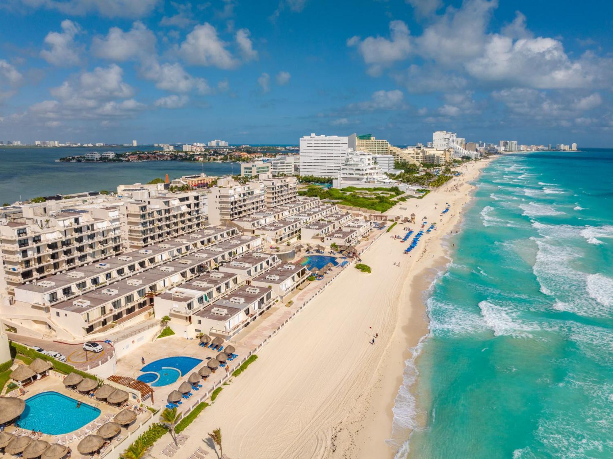 Sparkling Ocean View In Cancun Exterior photo